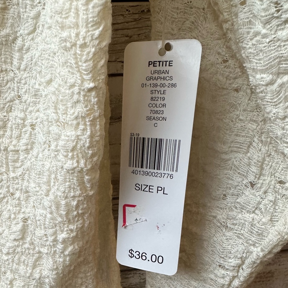 🤍 NWT Cream Textured Blouse LP Petite Long Sleeve Neutral Top - Picture 2 of 6